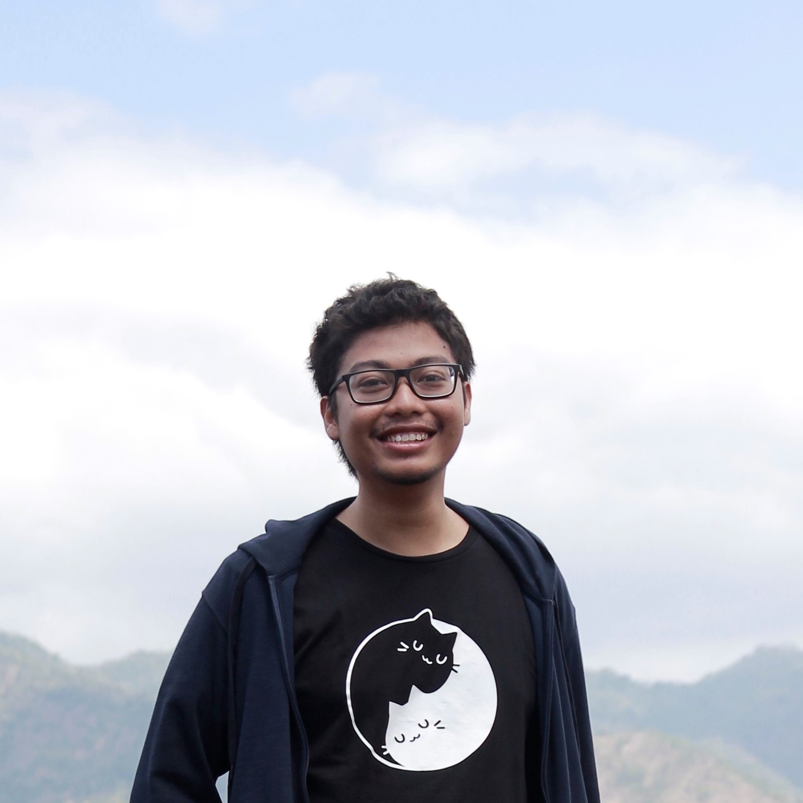 I must be attractive to make you hover your cursor over my face ;)